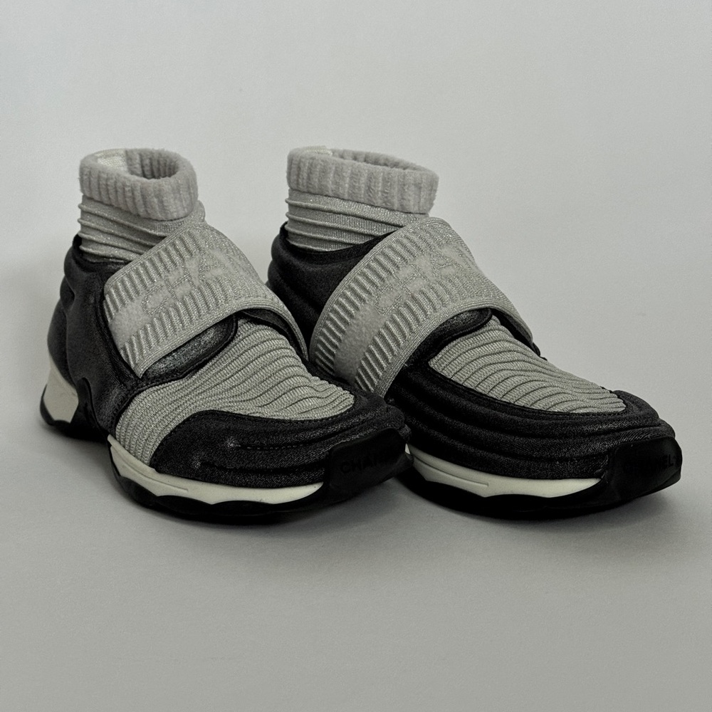 CHANEL Sneakers SZ 5 - Picture 5 of 8